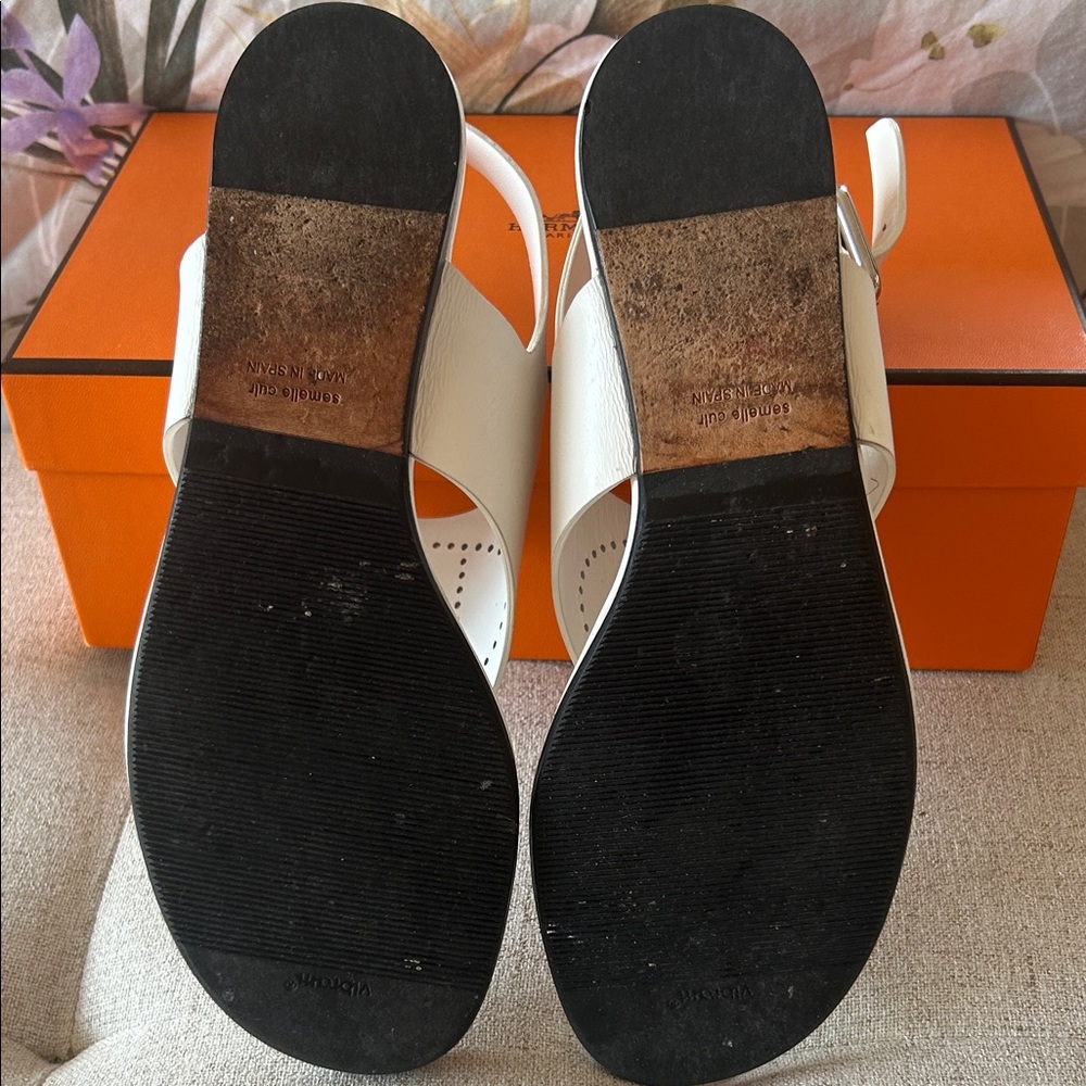Hermes White Cut-Out Sandals - Picture 5 of 7